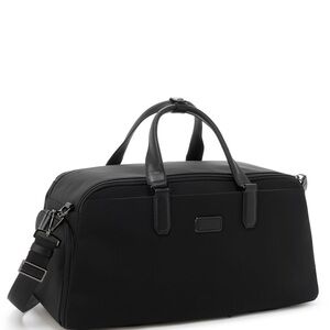 TUMI - HARRISON
Port Weekend Duffel NEW!